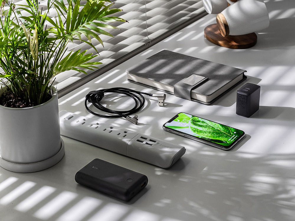 screen post 2x2zO3L1sBE unsplash Nest Cozy Home